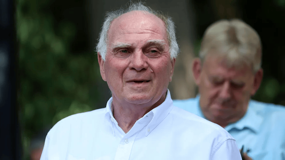 拜仁目前已, 弗顿