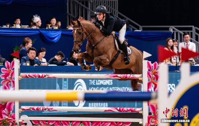 馆举行, 中新网记者, 首度增加英